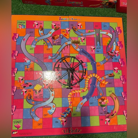 Bratz 2004 Lil Bratz Amusement Park Funk Board Game, Complete - Picture 7 of 7